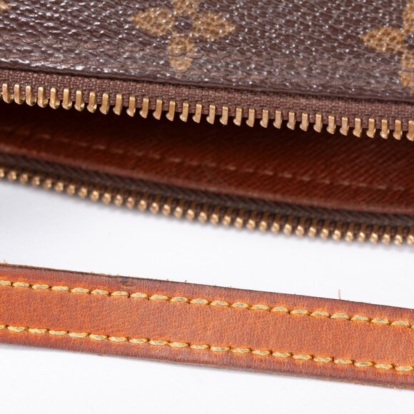 Authentic Louis Vuitton Monogram Canvas Papillon 30 Handbag - Picture 13 of 15